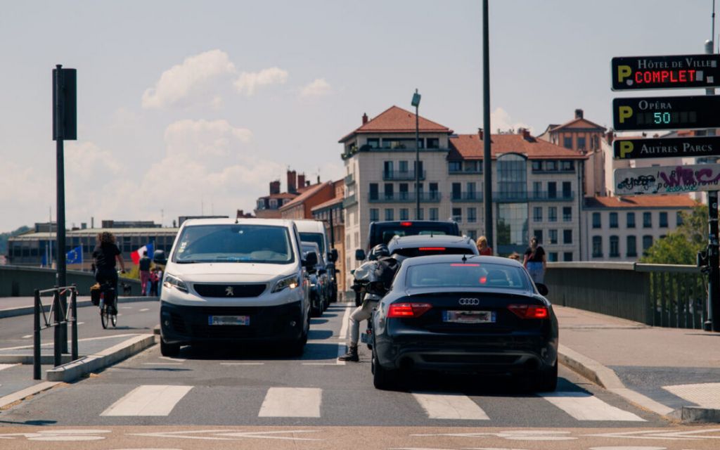 Embouteillage Pont Morand @Hugo LAUBEPIN